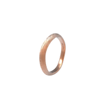 Alianza de boda artesanal Wave en oro amarillo 18k