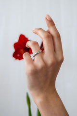 KLASSISCHER WEISSGOLD-HALBFACH-WEICHER EHERING