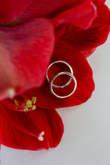 KLASSISCHER WEISSGOLD-HALBFACH-WEICHER EHERING