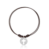 Collar con medalla cruz de plata niño cordón cuero