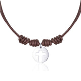 Collar con medalla cruz de plata niño cordón cuero