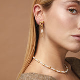 Collier de perles galets