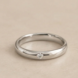 Alianza de boda con 1 diamante en oro 18k