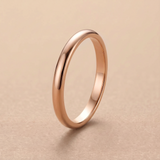 Alianza de boda abombada en oro 18k