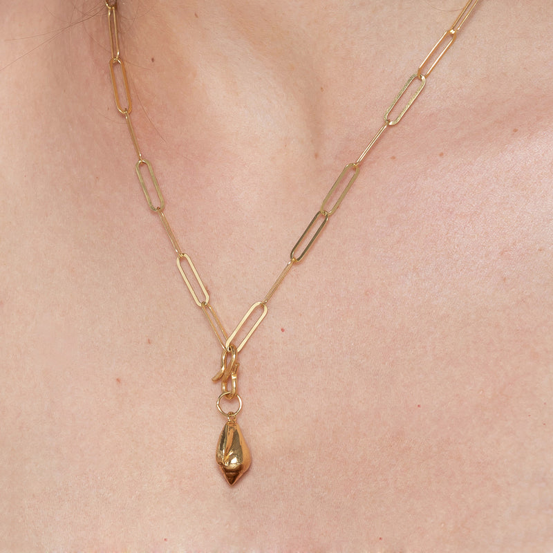 Columbell chain necklace